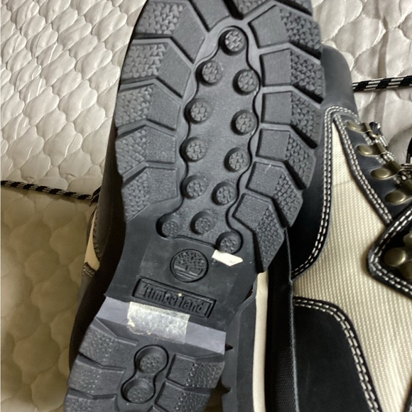 Timberland Hiking Boots size 8, Black and cream lace up, Leather - Picture 11 of 13